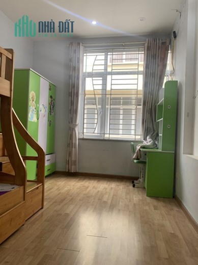 NHỈNH 5 TỶ SỞ HỮU NHÀ THÁI HÀ DT 38M2 X 6 TẦNG, NGÕ NÔNG, GẦN PHỐ,  Ô TÔ, LH 0966037496