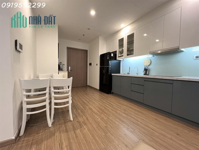 CC CHO THUÊ CĂN HÔ CC VINHOMES GREEN BAY, 2 NGỦ, NHÀ MỚI , FULL NỘI THẤT, 15TR