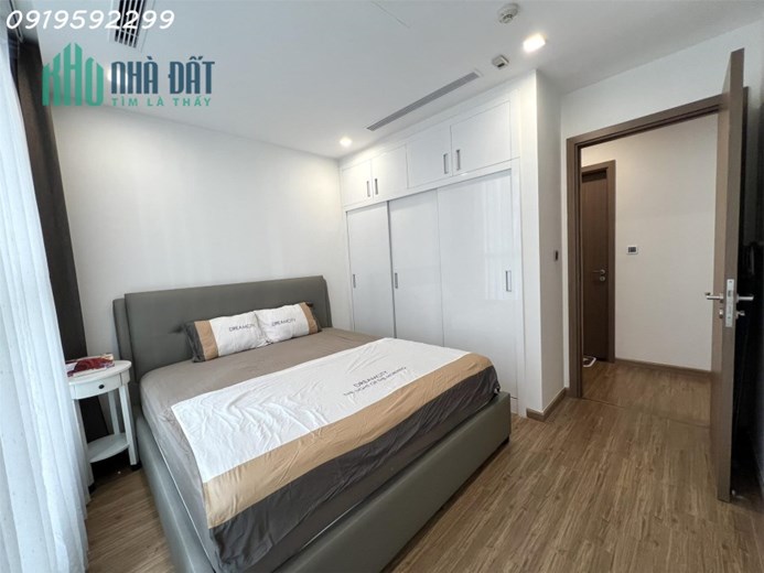CC CHO THUÊ CĂN HÔ CC VINHOMES GREEN BAY, 2 NGỦ, NHÀ MỚI , FULL NỘI THẤT, 15TR