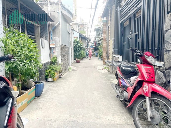 Nhà mới xây 4 tầng gần MT Dương Bá Trạc P1Q8 giá 5tỷ990