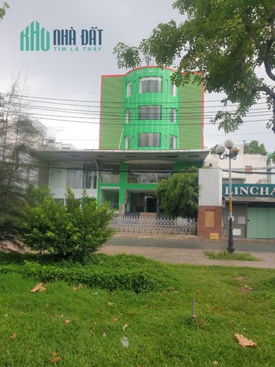 Bán Gấp Tòa Nhà - Nhà Hàng đường Lưu Chí Hiếu.
