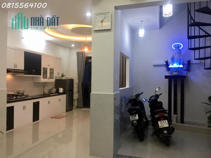 Bán nhà 1 trệt 2 lầu hẻm 226 Nguyễn Thái Sơn gần công viên Gia Định, DT đất 56m2 trệt 2 lầu giá 5.9