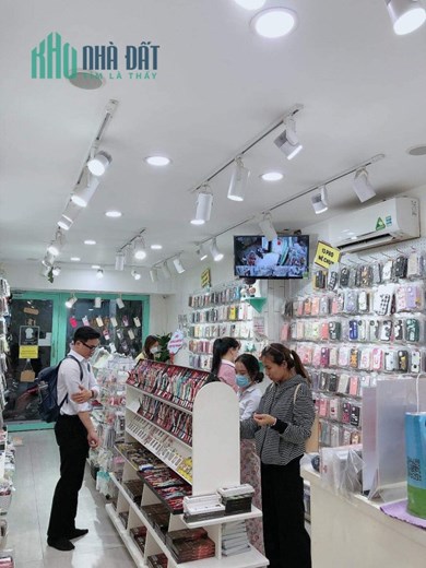 CẦN NHƯỢNG LẠI SHOP QUẬN 3 – ĐANG KINH DOANH 5 NĂM – PHỤ KIỆN ĐIỆN THOẠI