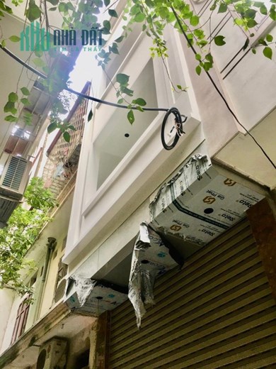 Cần bán căn nhà 6 tầng thang máy tại vị trí cực đẹp trên đường Mai Dịch, Cầu Giấy, Hà Nội