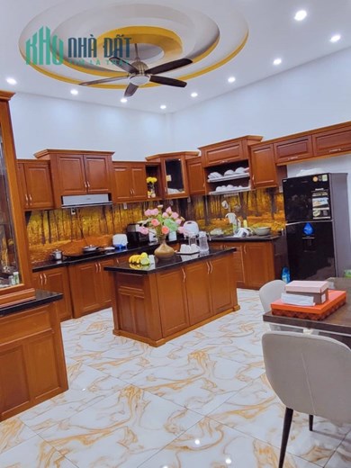 Bán Rẻ Nhà BANK DÍ 5.5 TỶ Quận 11, HẺM XE TẢI, 65m2, 9 TỶ HẠ CÒN 6.5 TỶ, Sổ Nở Hậu