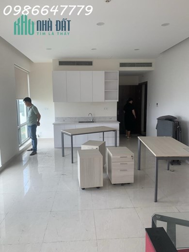 Giá Sốc - 01 Văn phòng Ngay Phú Mỹ Hưng DTSD 42m2, Full nội thất văn phòng Chỉ 12 triệu. Nhận ngay
