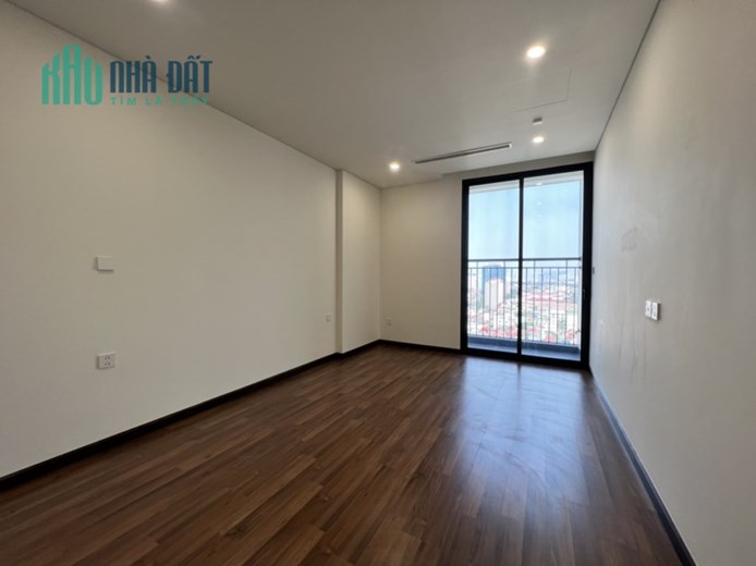 Cho thuê nhà chung cư 234 Hoàng Quốc Việt , Cầu Giấy . 95m, 3 ngủ. Giá: 15tr