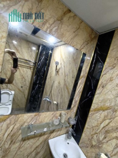Cho thuê nhà Trần Cung, Bắc Từ Liêm 45m 5 tầng 4 phòng ngủ. 12tr