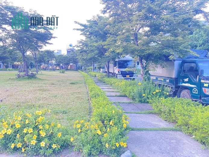 Cần bán cặp Thanh Lương 8 đối diện view công viên khu dân trí cao Hòa Xuân ĐN giá sụp hầm 6 tỷ 5