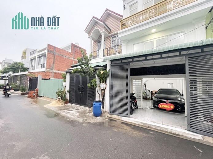 HẺM VIP 43 VƯỜN LÀI QUẬN 12 - Ô TÔ TRÁNH THÔNG - HƠN 99M2, 3 TẦNG BTCT, GẦN ĐH NGUYỄN TẤT THÀNH,
