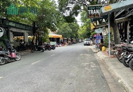 Bán nhà Lê Thị Hồng, P.17, Gò Vấp: 8,1 x 17, giá 15,5 tỷ