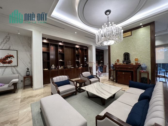 BÁN BIỆT THỰ LÀNG QUỐC TẾ THĂNG LONG, 230M2, VỈA HÈ SIÊU RỘNG, Ở SƯỚNG, GIÁ 35 TỶ