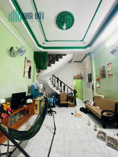 Chính chủ cần bán căn nhà Lê Văn Thọ P9 hẻm xh thông vị trí đẹp
-- Diện tích : Ngang 4.05m dài 13m
