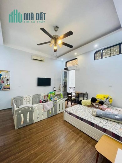 GIẢM CHẢO 500TR! NHÀ ĐẸP KHƯƠNG TRUNG 49m2x4PN_15m OTO_NÔNG THÔNG RỘNG Lh 0969356066