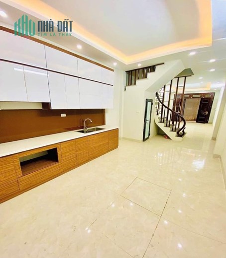 BÁN NHÀ GẦN HỒ TÂY DIỆN TÍCH 51M + 5 TẦNG, MẶT TIỀN 5.1 .Ô TÔ TRÁNH, NGÕ THÔNG. SỎ ĐẸP NỞ HẬU, GIÁ