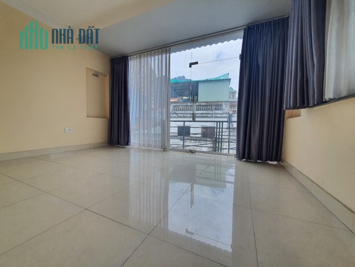 Bán Nhà Mặt Tiền đường Huỳnh Tịnh Của quận BÌnh Thạnh 58 m2 nở hậu