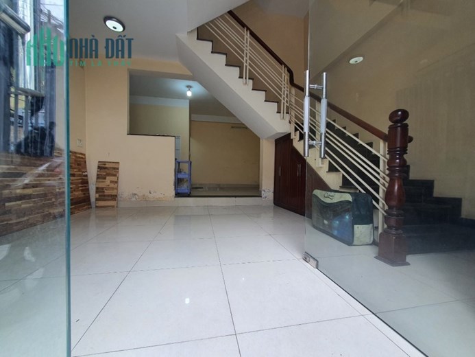 Bán Nhà Mặt Tiền đường Huỳnh Tịnh Của quận BÌnh Thạnh 58 m2 nở hậu