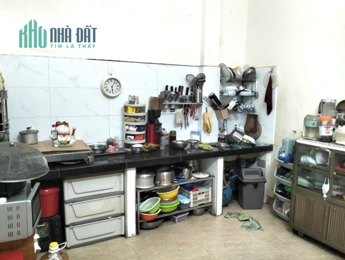 Nhà Lĩnh nam ô tô đỗ cổng 48m2*5 Tầng giá 3.8 Tỷ