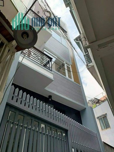 Bán nhà 2 tầng cách KCN Tân Bình, P15 800m, giá thương lượng