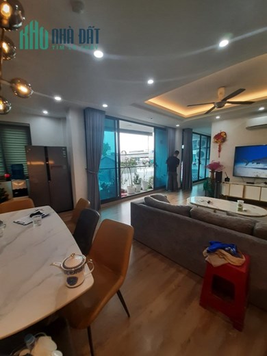 Bán Toà Nhà Văn Phòng Mặt Phố Đội Cấn, Lô Góc, 148m, mặt tiền kinh doanh 18m giá chỉ 37 tỷ