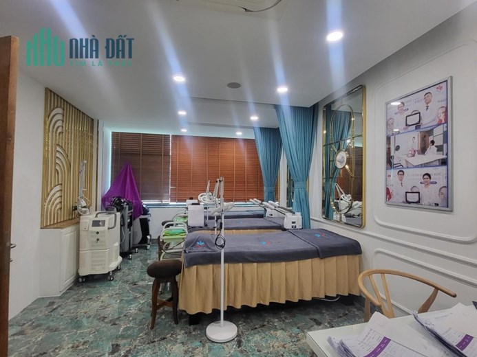 Bán nhà Sư Vạn Hạnh Q.10 - Lô góc 2 Mặt tiền xe hơi - Đang kinh doanh Spa