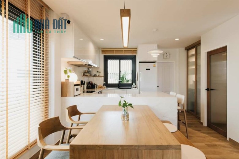 Á hậu! Nhà đẹp phố Đỗ Đức Dục, 42m2, view khách sạn 5 sao Marriot, nhà thoáng sáng, hiện đại, 4 tỷ 6