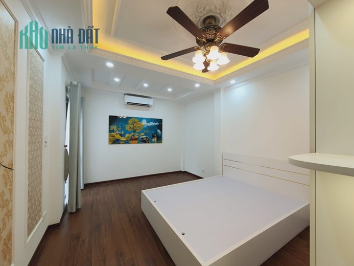 Nhà riêng Phố Nhân Hòa Nhân Chính 45m 4 tầng ngõ nông gần phố ô tô lùi cửa nhà đẹp full nội thất