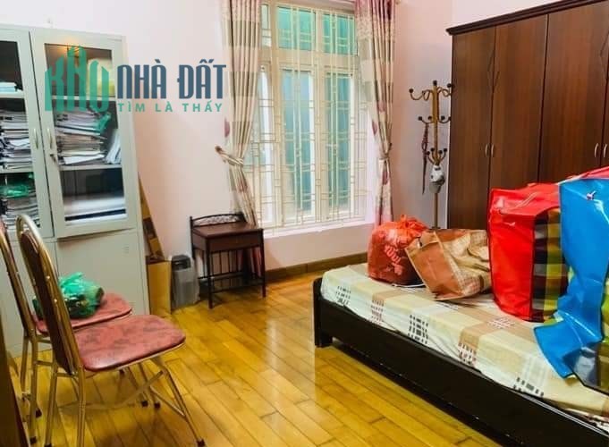Bán đất tặng nhà 4T ngõ 44 Trần Thái Tông, Cầu Giấy 105m x 13.5 tỷ, đầu tư CCMN