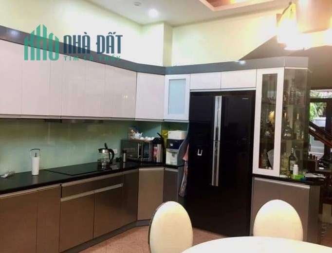 Bán đất tặng nhà 4T ngõ 44 Trần Thái Tông, Cầu Giấy 105m x 13.5 tỷ, đầu tư CCMN