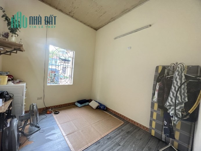 Cho thuê nhà nguyên căn 3T, 4N, 40m2, 13 tr, Văn Cao, Ba Đình.