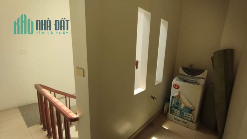 Nhà Vũ Tông Phan 36m2, 5T, MT 4m cách phố 20m, ba gác quay đầu