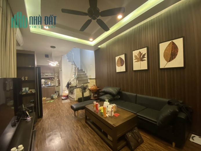 Bán Đất Tặng nhà Phố Tây Sơn 65m2 5Tg MT 4,5m chỉ 5,5 tỷ