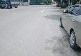 BÁN ĐẤT  NGỌC LÂM , DT 72M,CHỈ  6.3 TỶ KINH DOANH, Ô TÔ 7 CHỖ VÀO ĐẤT.GẦN PHỐ, GIÁ ĐẦU TƯ.