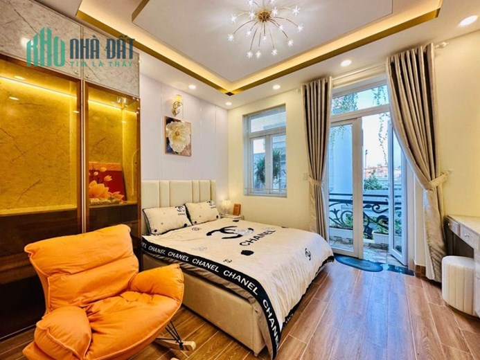 Bán nhà 108 Trần Phú Quận Hà Đông. Phân lô 2 mặt đường. Ô tô Tránh. Gía rẻ