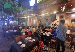 Sang nhượng quán nhậu góc 2 mặt tiền 300M2 P7, Q5- 45.000.000 đ