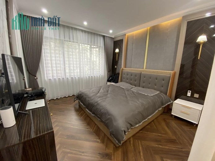 Giá Chốt Sâu! Nhà đẹp Văn Cao, 2 thoáng, gần phố, ngõ 2.5m, 41m2 sổ, 5T, chỉ 4.3 tỷ