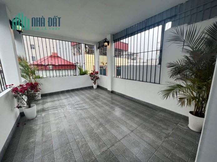 Ô TÔ VÀO NHÀ - KINH DOANH BẤT CHẤP - KHU HIẾM NHÀ BÁN