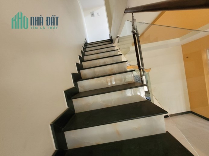 Gấp bán nhà HXH đường 9 Bình Trưng Q.2, nhà mới 4 tầng, 60m2,ngang 5.5m, 4PN. CHỈ 5 TỶ NHỈNH