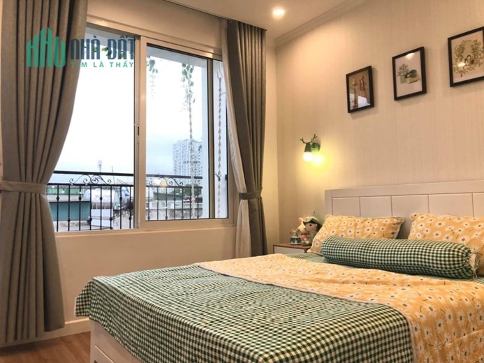 HIẾM! Nhà đẹp lô góc 3 mặt thoáng P.Thạch Bàn 5 tầng, 35M,ô tô tránh 3 gác,nhỉnh 3 tỷ