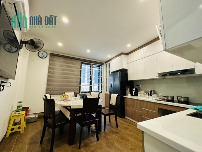 Bán nhà Xã Đàn, Đống Đa, Dt35m2, 5tầng, Mt4,5m ngõ Ô TÔ giá 4,5 tỷ.