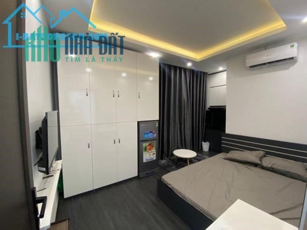 Bán toà nhà CHDV Dương Quảng Hàm, Cầu Giấy 78m2x7tầng full nội thất 11 tỷ8