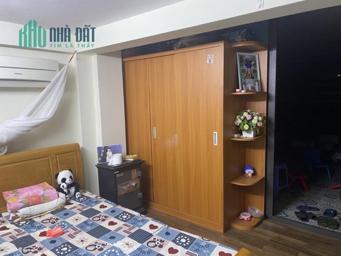 Bán toà nhà CHDV Dương Quảng Hàm, Cầu Giấy 78m2x7tầng full nội thất 11 tỷ8