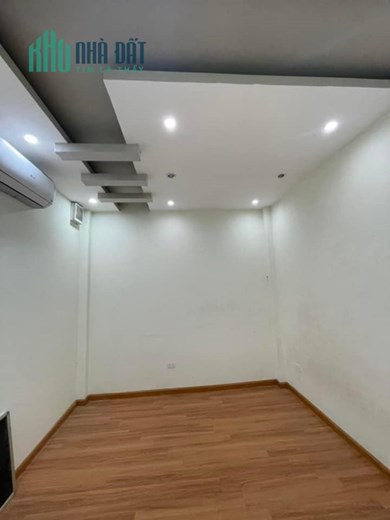 Bán nhà 5 tầng Nguyễn Hoàng Tôn ô tô tránh, kinh doanh trước nhà công viên thoáng vĩnh viễn, giá