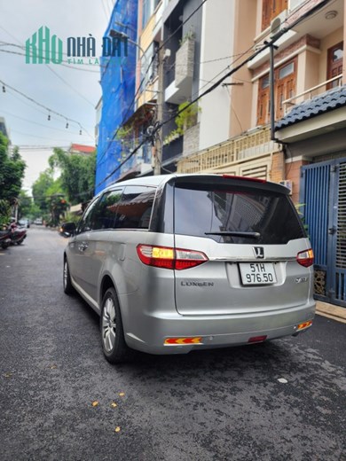 Cần bán xe Luxgen M7 2.2 tubo Số 12 Quách Văn Tuấn, P.12, Q.Tân Bình, TP.HCM