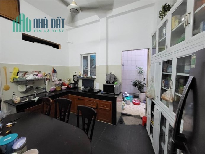 CẦN GẤP- GIÁ CHỈ CÒN 11 tỷ xíu- HXH KHU PHAN XÍCH LONG PN - 101m2 - 2 TẦNG - NGANG TỚI 5.5M