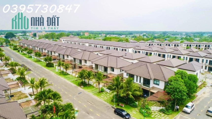 Bán Biệt Thự đẹp trong khu đô thị  an ninh liền kề Chợ Mới Bàu Bàng Diện Tích 340m2 Sổ Hồng Công
