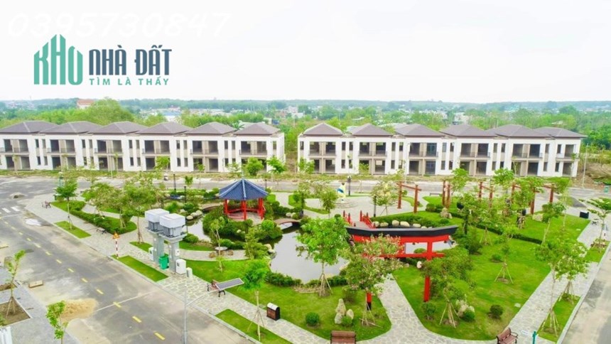 Bán Biệt Thự đẹp trong khu đô thị  an ninh liền kề Chợ Mới Bàu Bàng Diện Tích 340m2 Sổ Hồng Công