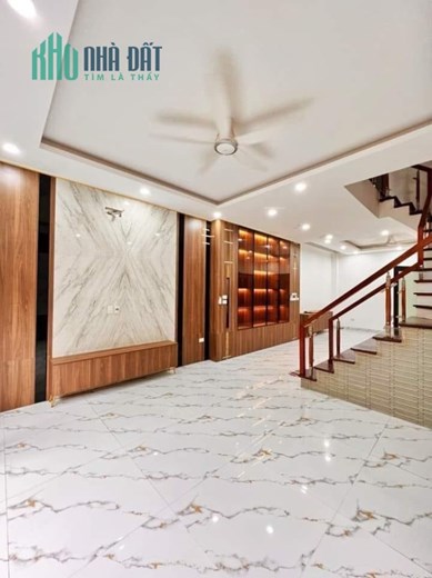 Lê Thanh Nghị, lô góc, oto, khu vực hiếm bán, 40m2, giá chỉ 4 tỉ 3
