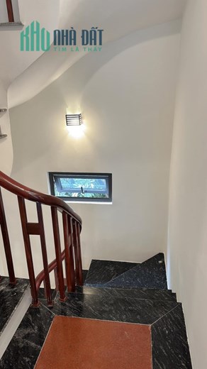 Bán ngôi nhà 48m2 phố Âu Cơ, Tây Hồ Dân xây 5 phòng ngủ Ô tô tránh 10m 4.8 Tỷ