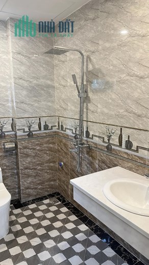 Bán ngôi nhà 48m2 phố Âu Cơ, Tây Hồ Dân xây 5 phòng ngủ Ô tô tránh 10m 4.8 Tỷ